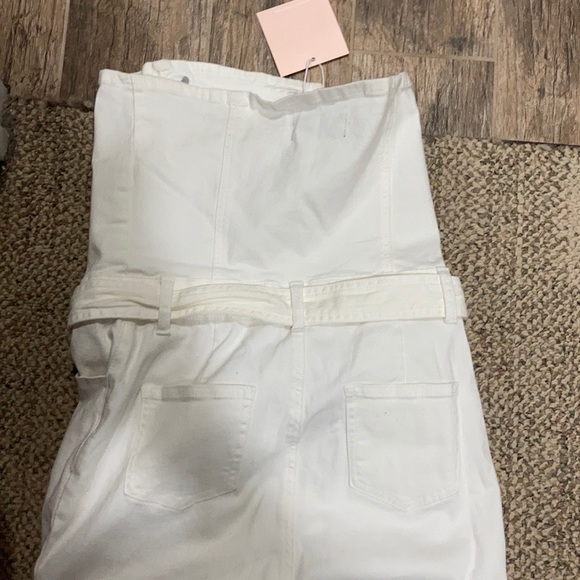 Kittenish jumpsuit - Picture 4 of 4